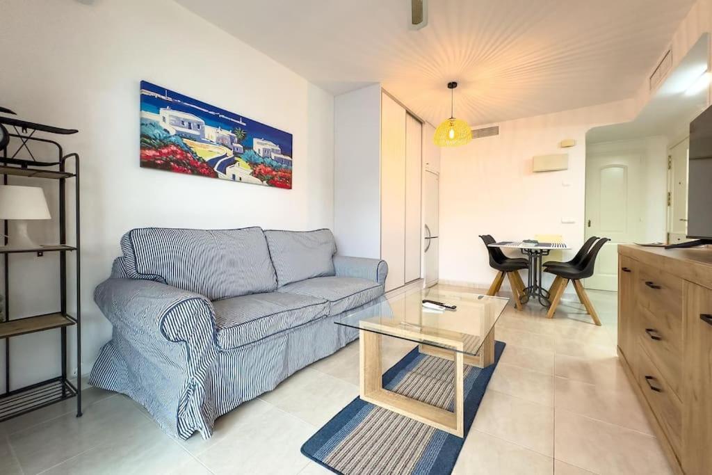 Hugo - Azulenacalpe Apartment Calp
